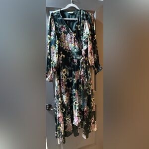 LC Lauren Conrad Dark Floral Long Sleeve Dress